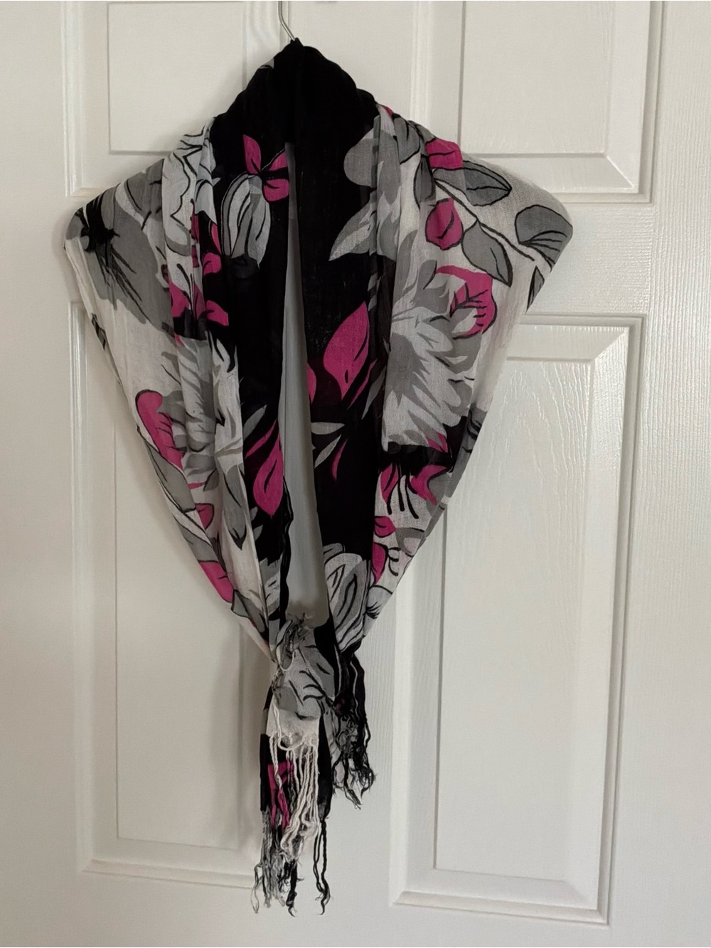 Floral Print Black and Pink Women's Scarf